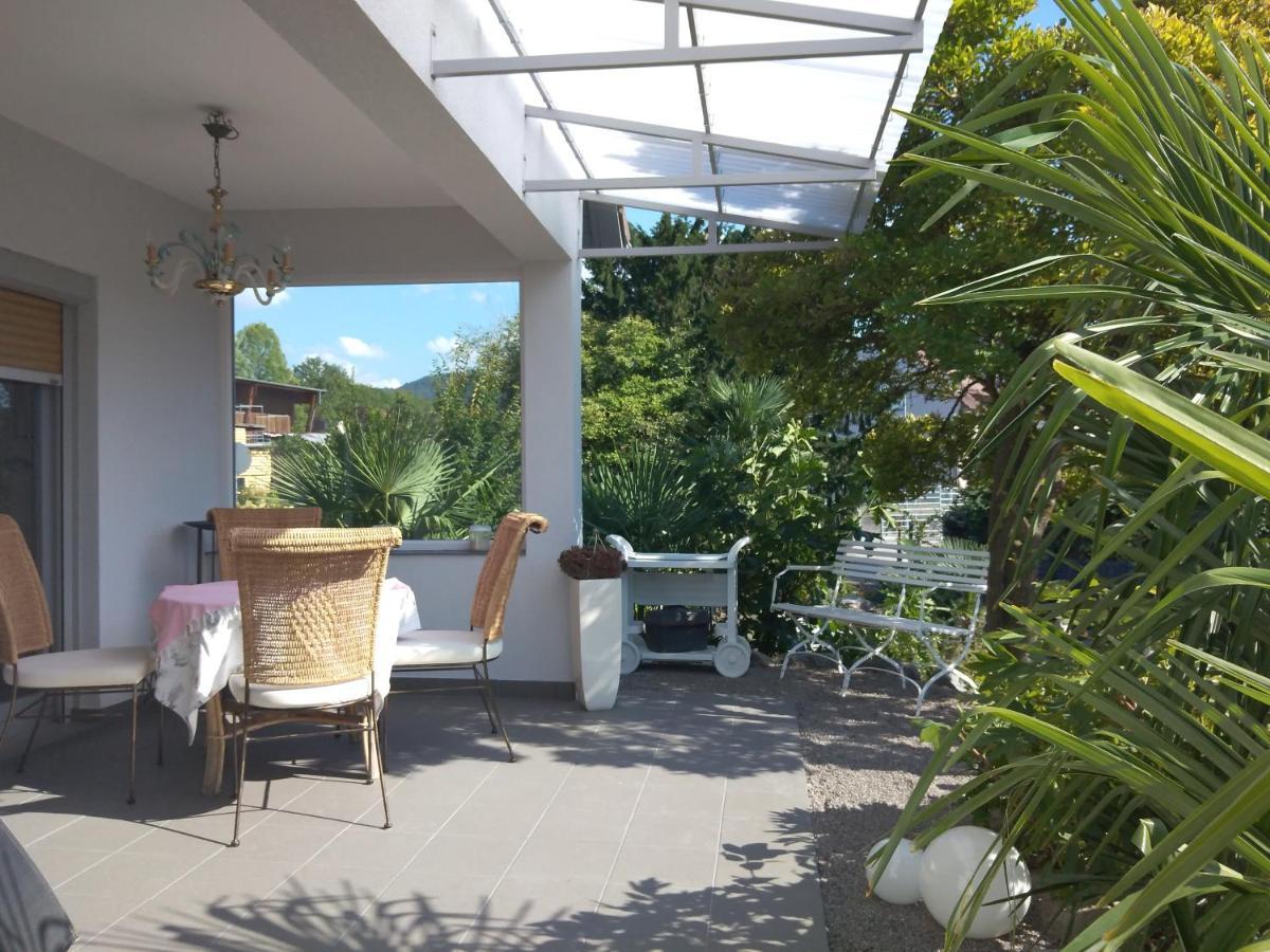 Ferienhaus Gerda フリーゼンハイム エクステリア 写真